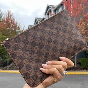 Neverfull MM Pouch